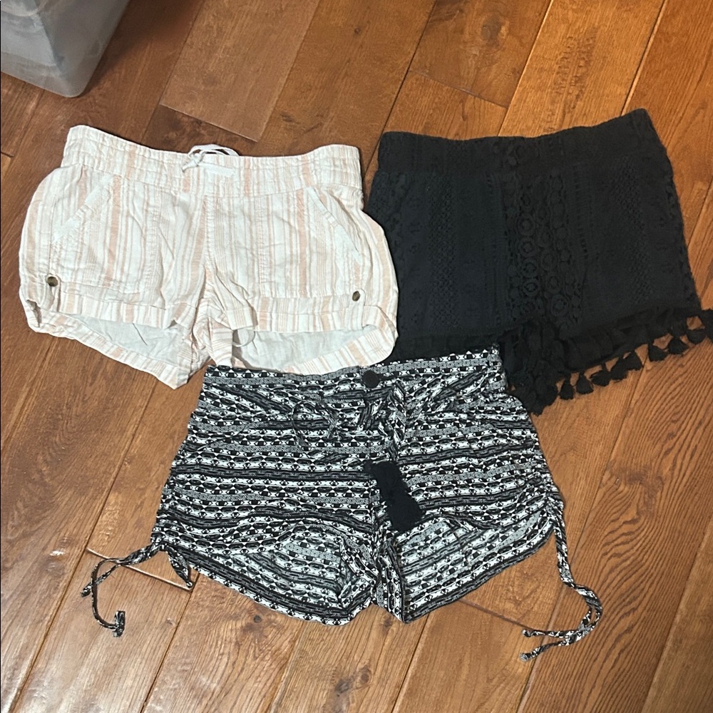 Three-Pack Women’s Casual Shorts Set - Black, White, Cream